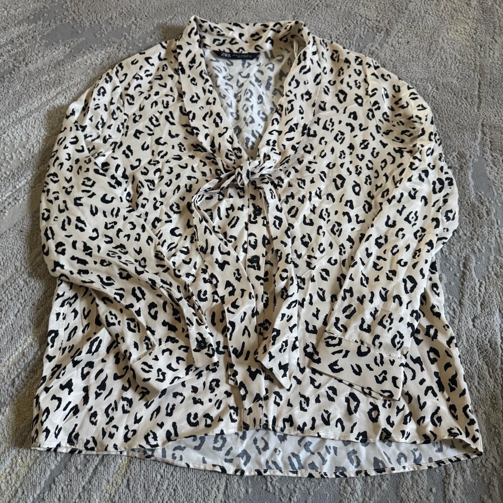Zara leopard blouse tan beige black tie front elegant classy medium